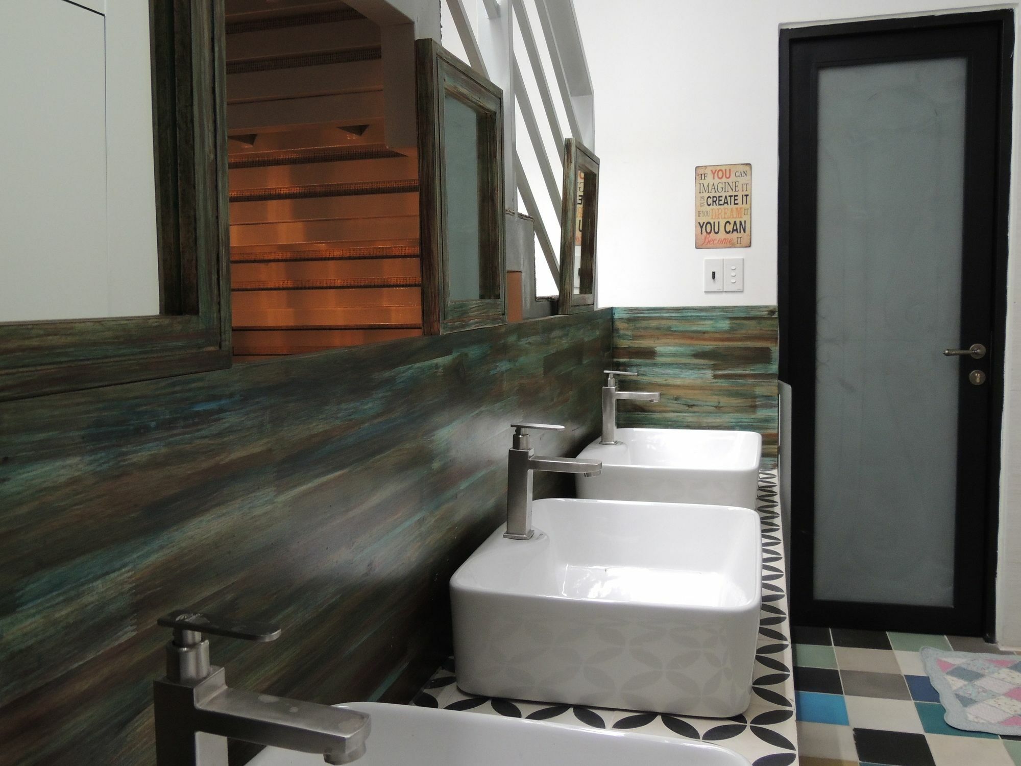 Timemark Travel Homestay & Hostel Ho-Chi-Minh-Stadt Exterior foto