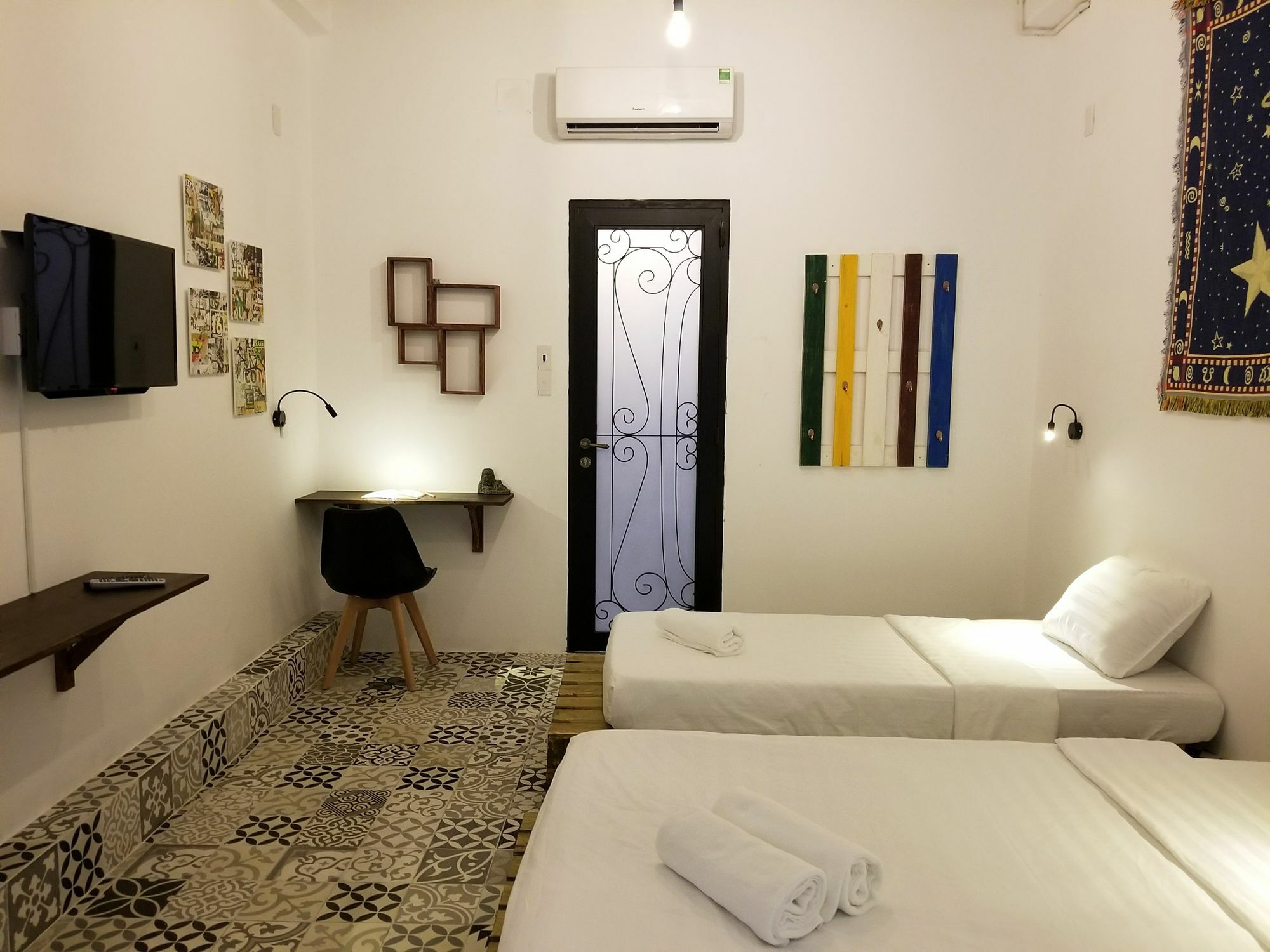 Timemark Travel Homestay & Hostel Ho-Chi-Minh-Stadt Exterior foto